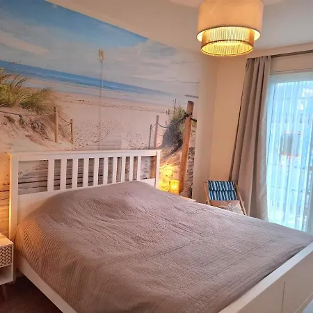 Bright, Spacious Family 아파트