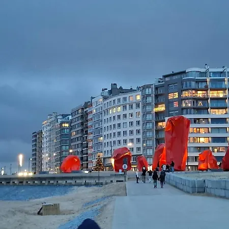 아파트 Bright, Spacious Family 오스텐드
